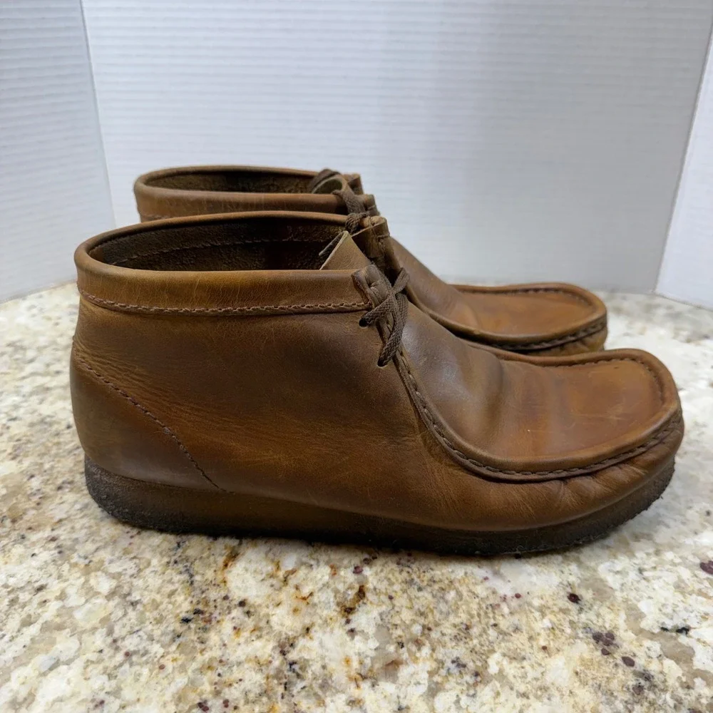Clarks Wallabee Boot Mens 10M Beeswax Leather Brown Moc Toe Chukka Boots